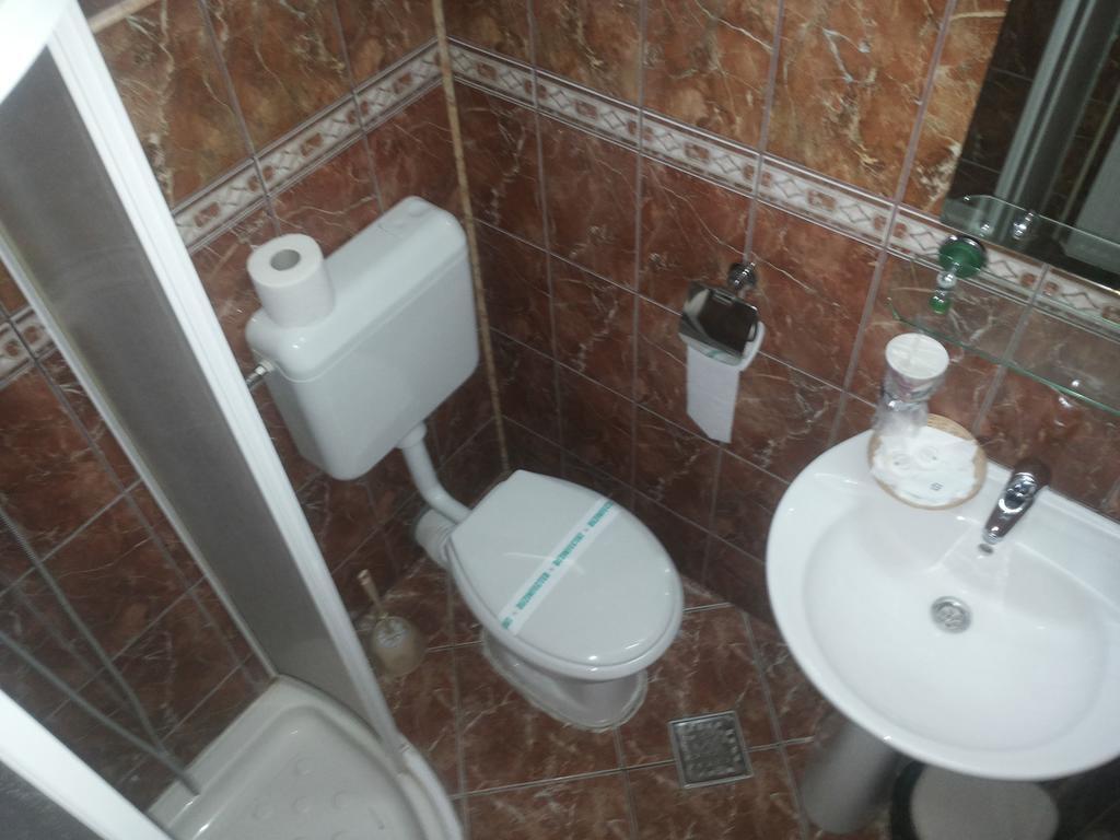 Casa Azugeana Azuga Pokoj fotografie